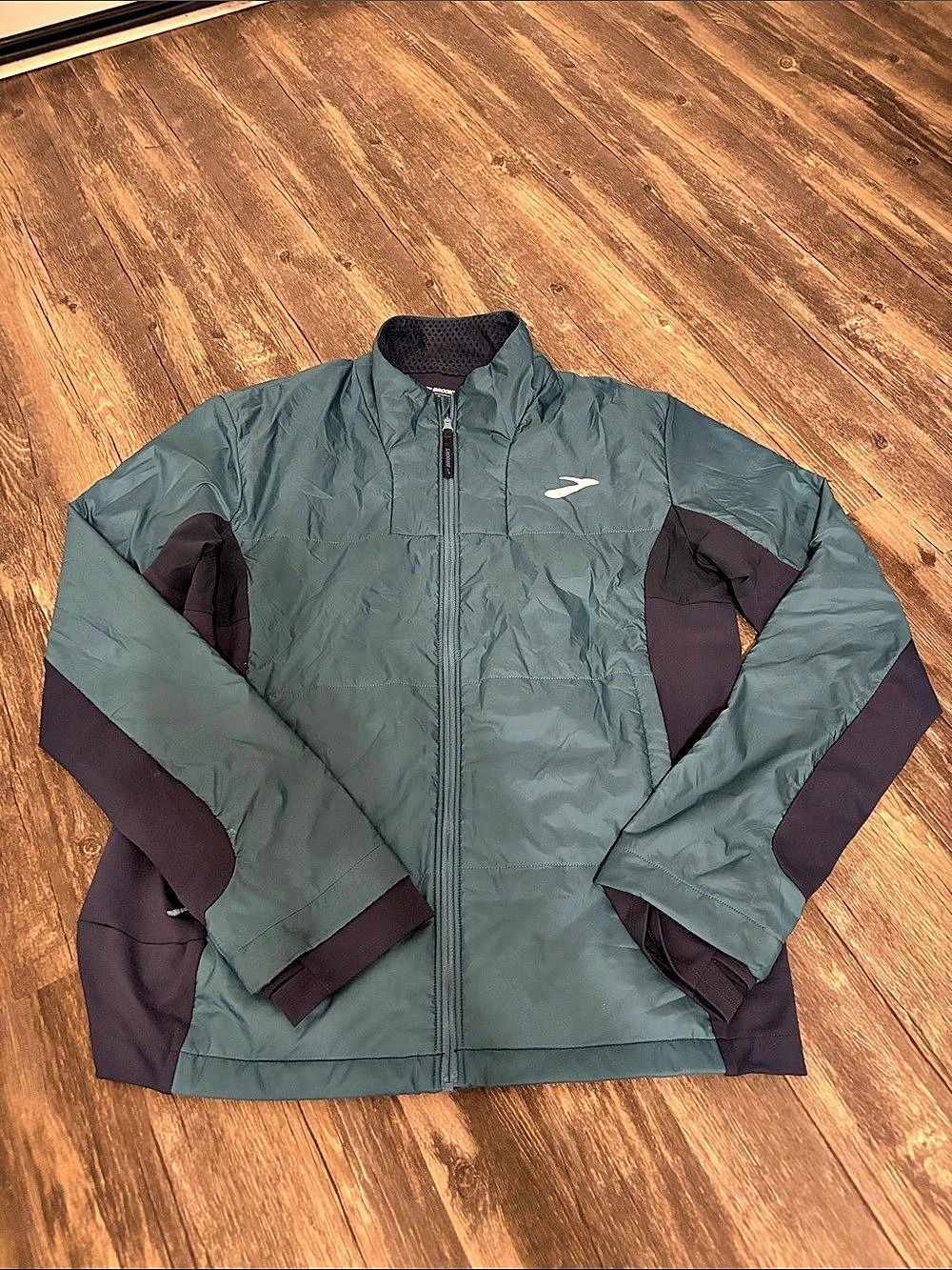 Brooks Men'Small Running Jacket in Green & Black Size Small Like New